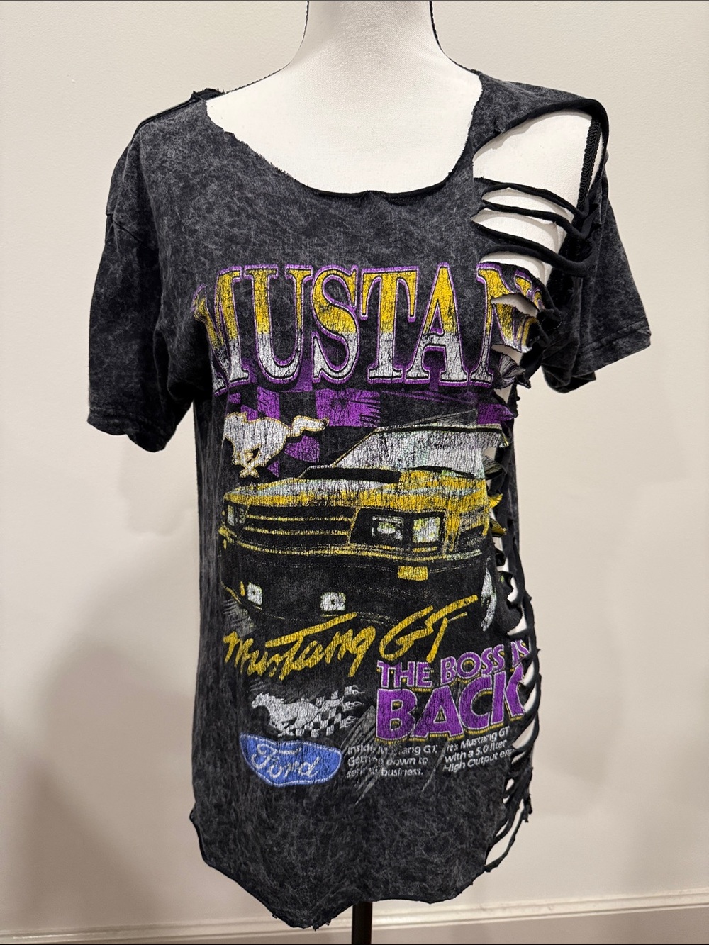 Ford Black Distressed Mustang Graphic Tee in Yellow & Purple Size Small